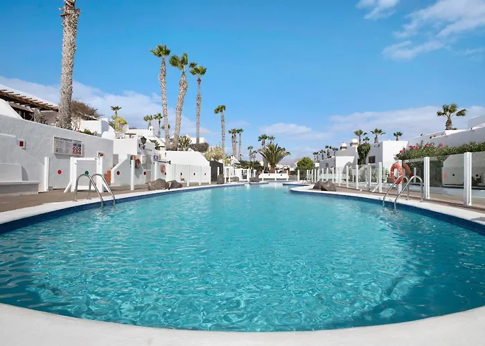 Puerto Chico P 公寓