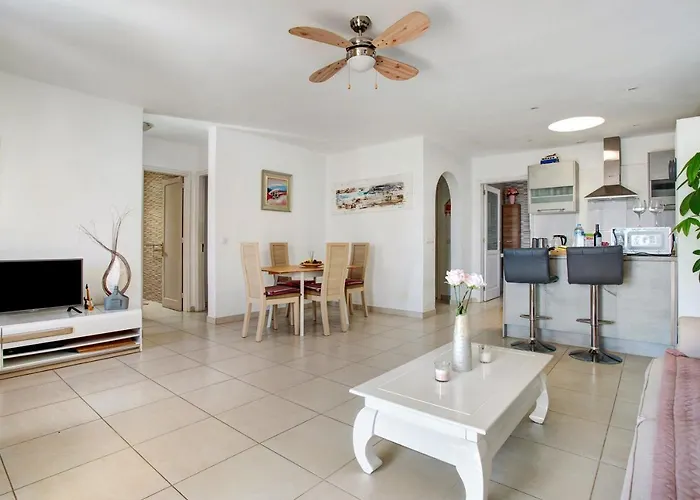 Puerto Chico P Apartment